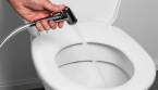 Comment installer un bidet douchette à clip sur les toilettes facilement