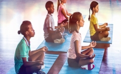 Cette école a remplacé la retenue par la méditation et les résultats sont phénoménaux