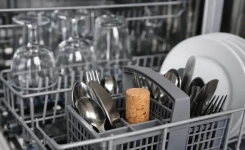 Un bouchon de liège dans le lave-vaisselle !