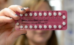 La pilule contraceptive : Un silence persistant entoure les risques potentiels pour la santé des femmes