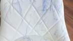 Comment enlever des traces de stylo sur une chaise ?