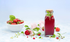Sirop de fraise maison : la recette facile et pleine de saveurs