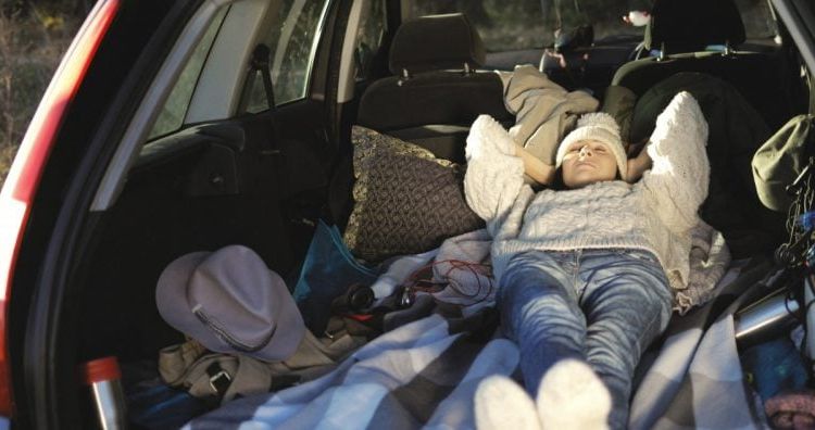 A-t-on le droit de dormir confortablement dans sa voiture ?