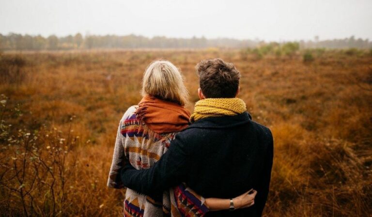 Pourquoi beaucoup d’hommes préfèrent les femmes plus âgées ?